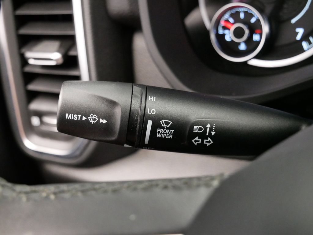 Thumbnail: 2025 RAM 1500 - 26