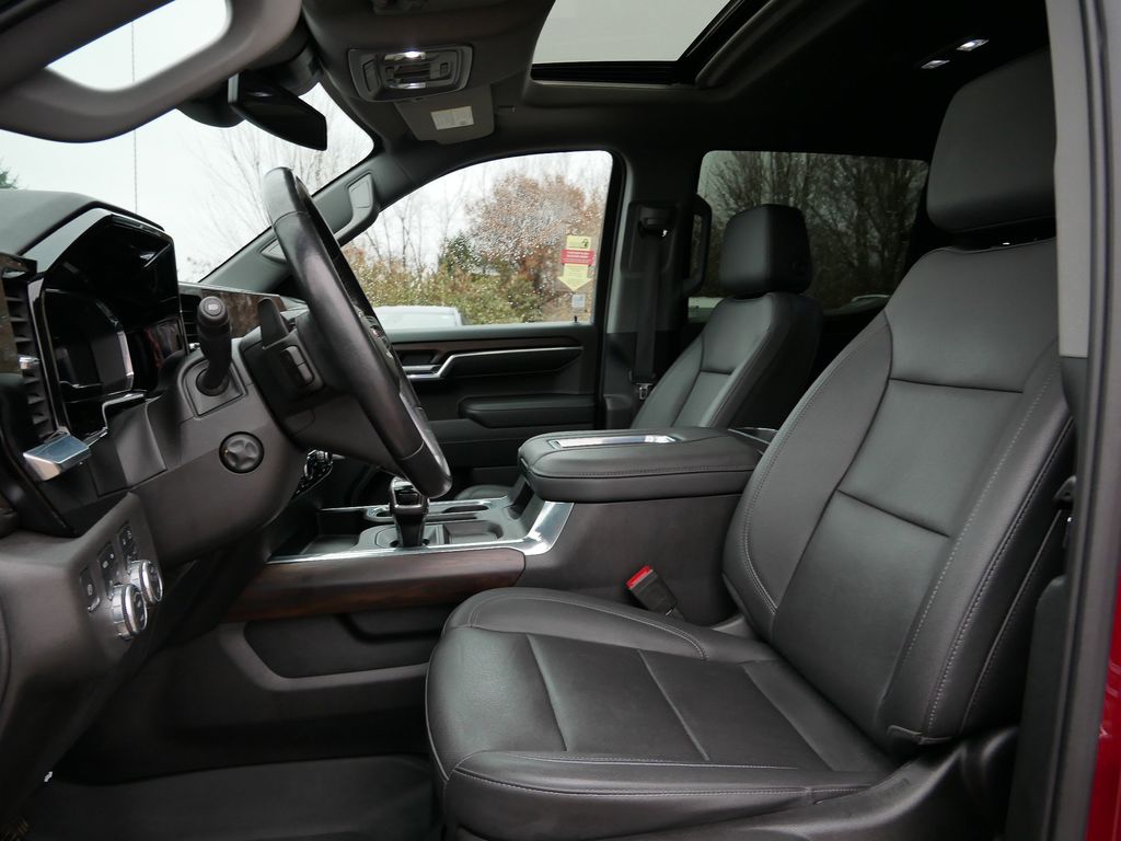 Thumbnail: 2022 GMC Sierra 1500 - 3