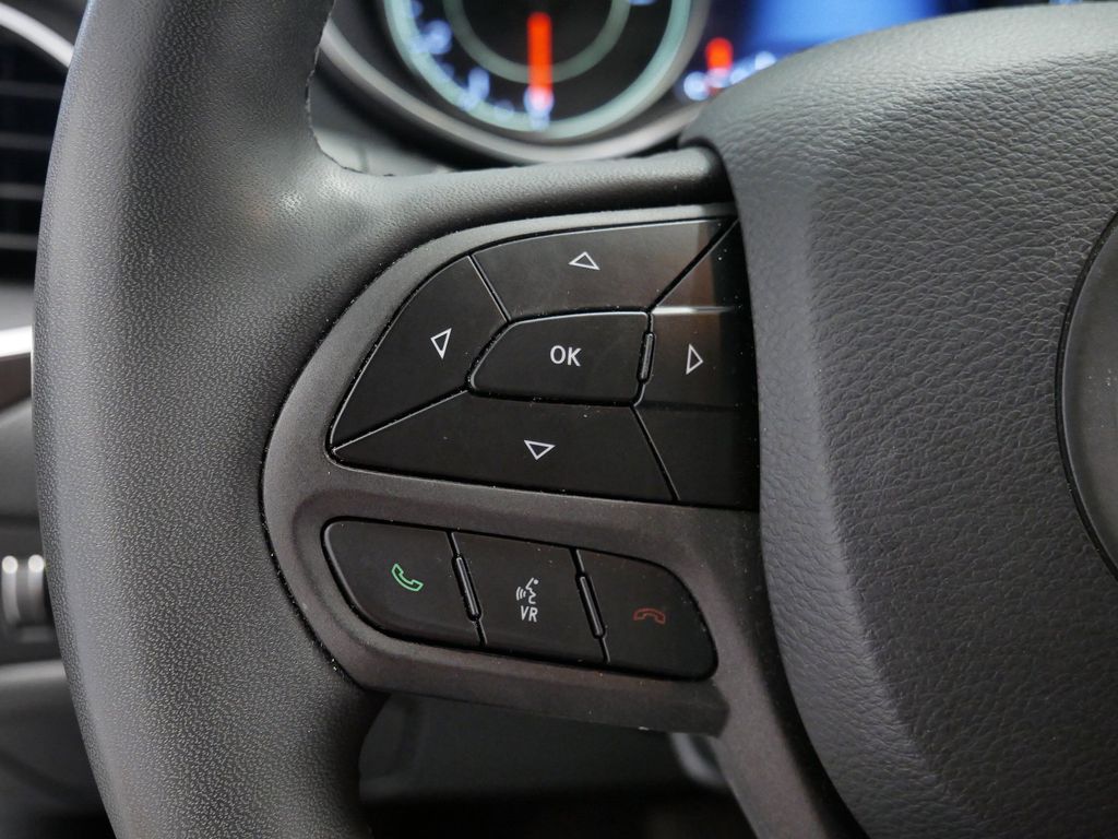 Thumbnail: 2022 Jeep Cherokee - 26