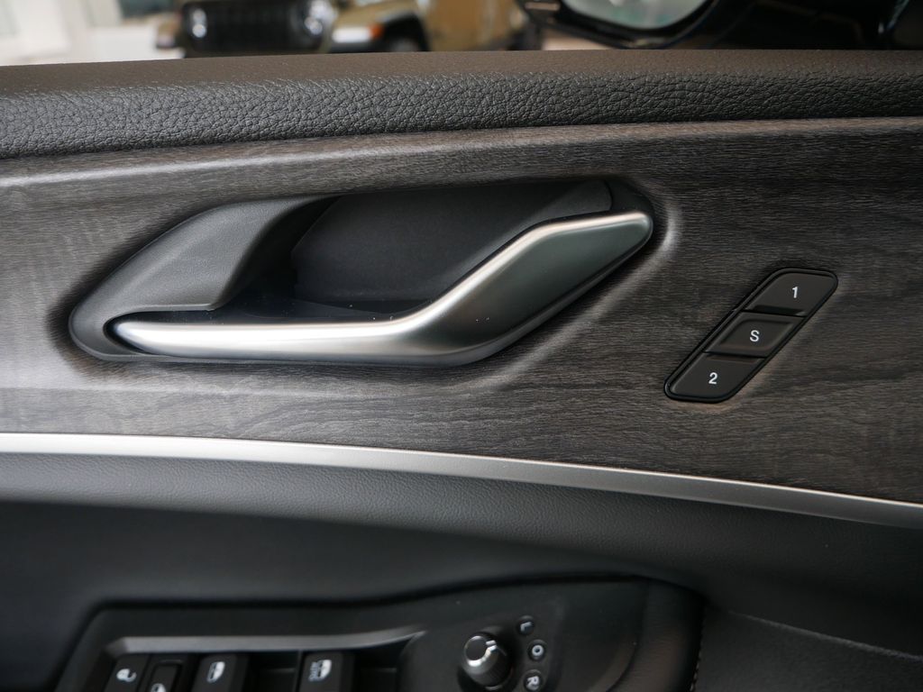 Thumbnail: 2025 Jeep Grand Cherokee - 28