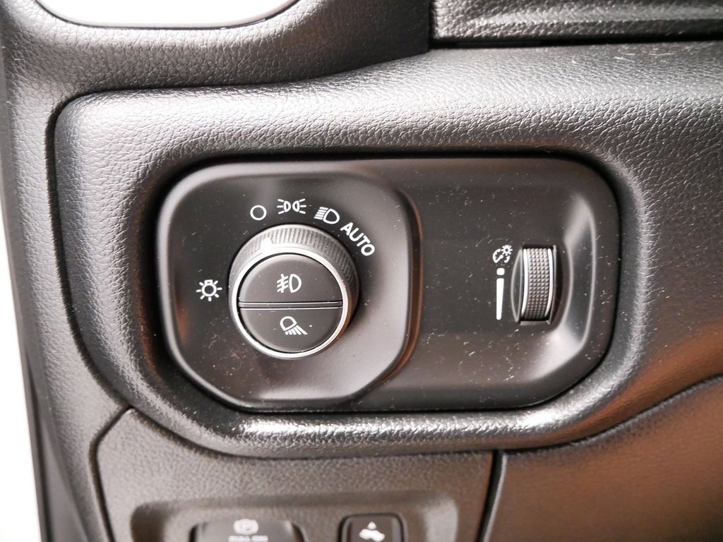 Thumbnail: 2021 RAM 1500 - 27