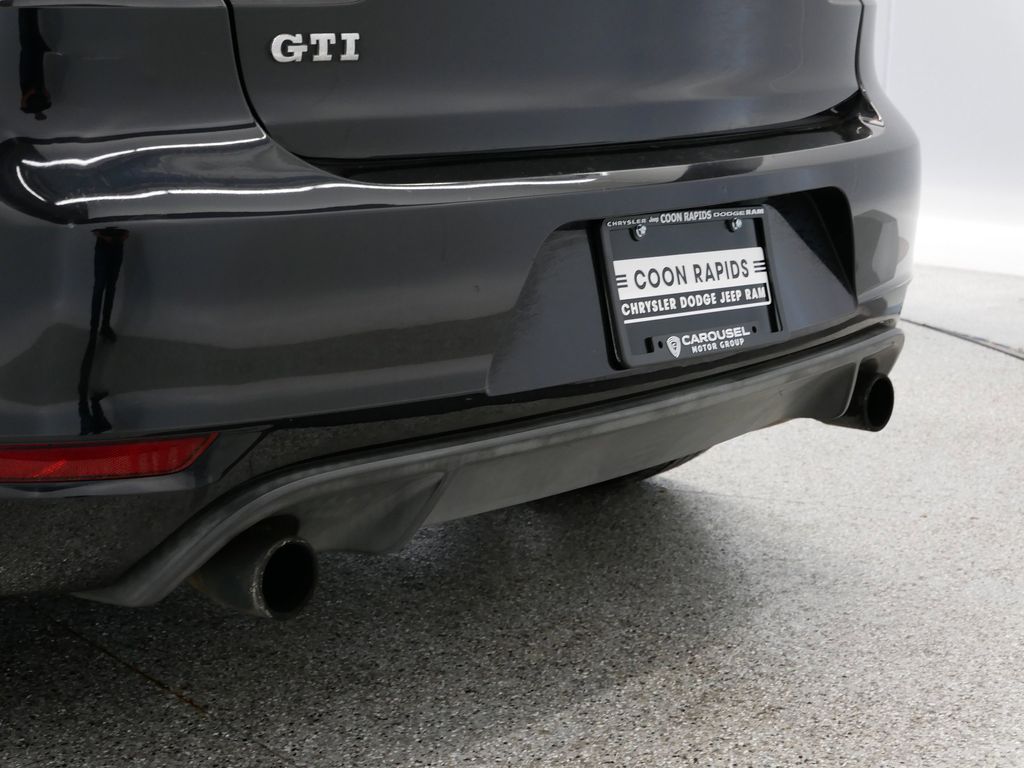 Thumbnail: 2012 Volkswagen Golf - 2