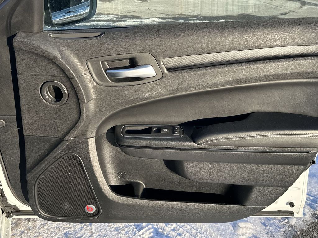 Thumbnail: 2016 Chrysler 300 - 24