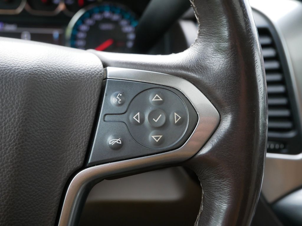 Thumbnail: 2016 Chevrolet Tahoe - 27