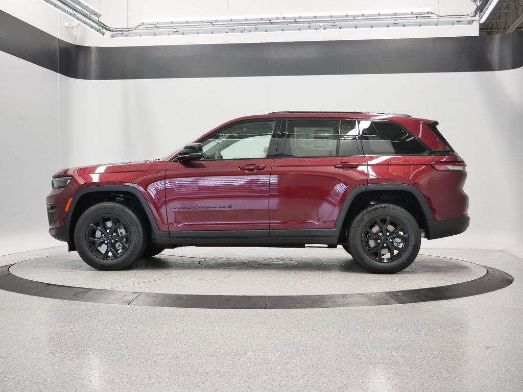 Thumbnail: 2025 Jeep Grand Cherokee - 43
