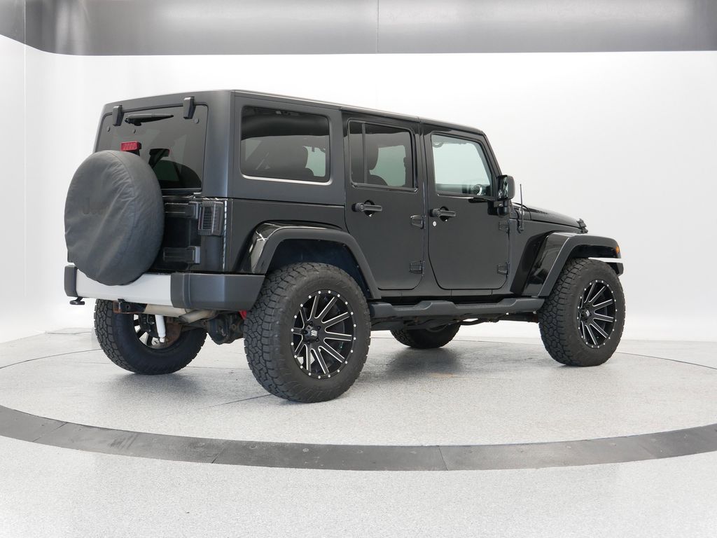 Thumbnail: 2015 Jeep Wrangler - 6