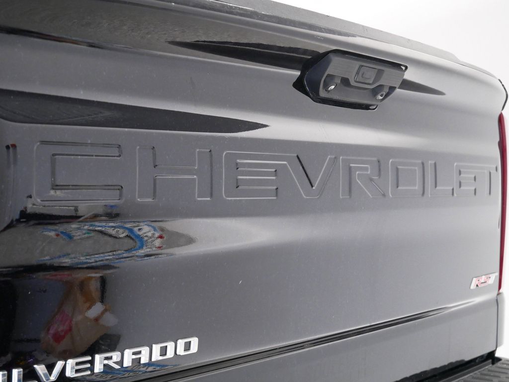 Thumbnail: 2022 Chevrolet Silverado 1500 - 13