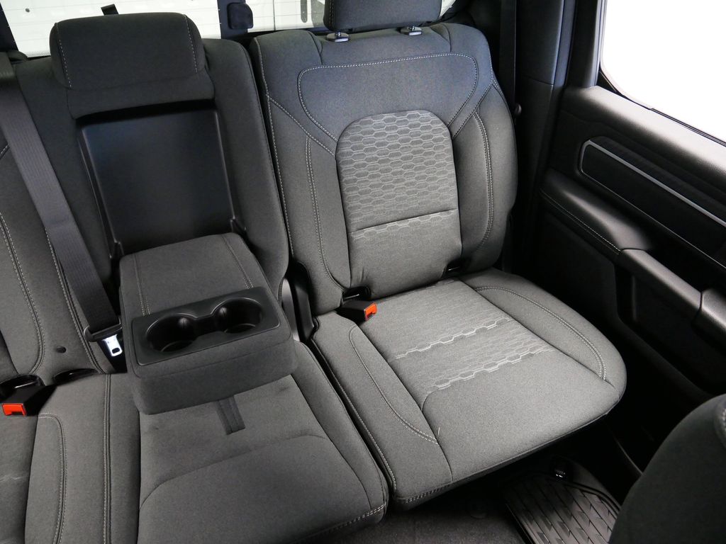 Thumbnail: 2026 RAM 1500 - 19