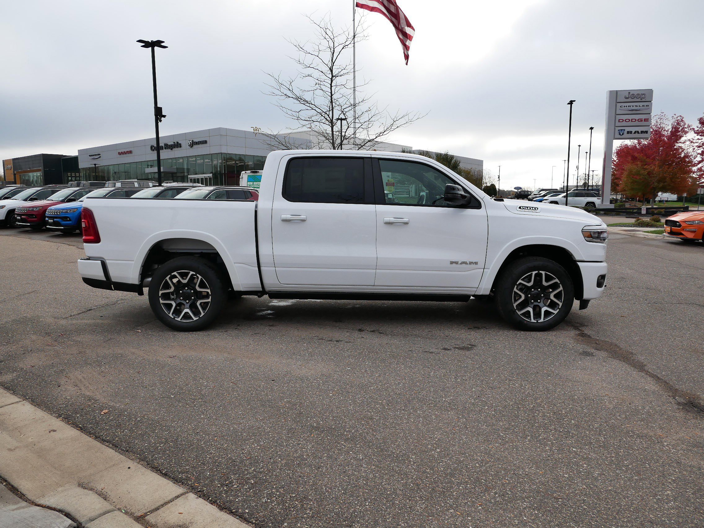 Thumbnail: 2026 RAM 1500 - 9