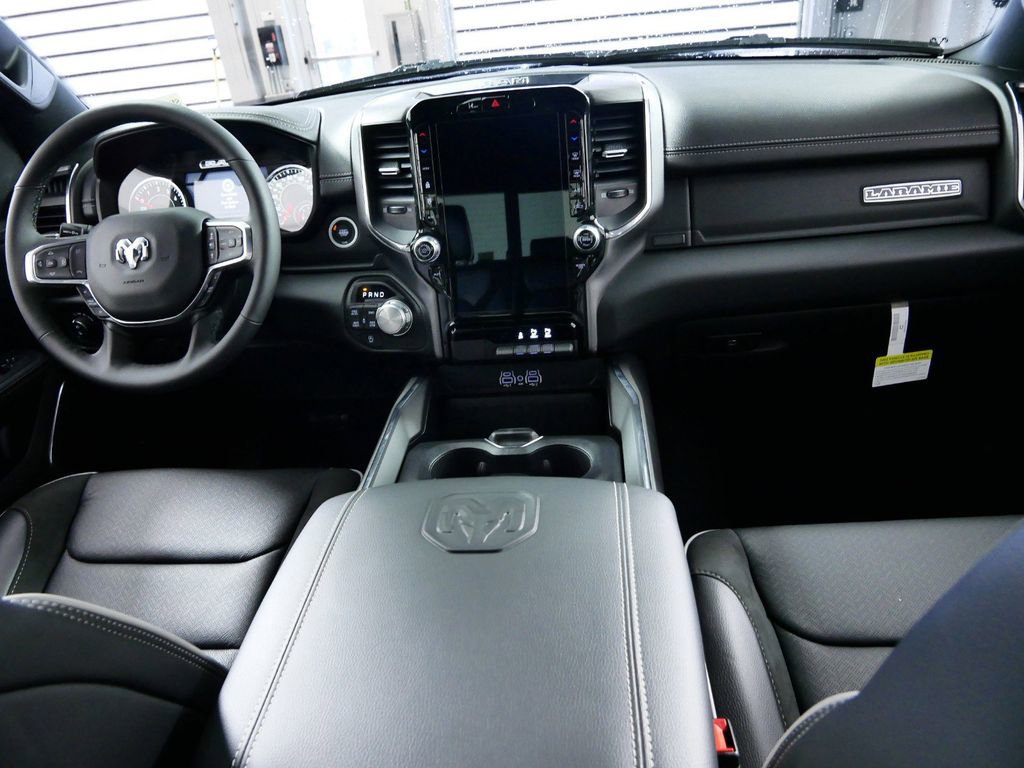Thumbnail: 2025 RAM 1500 - 6