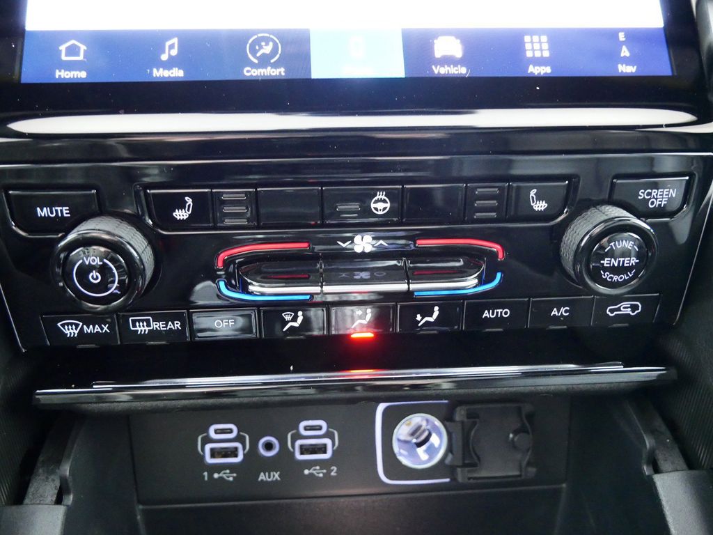 Thumbnail: 2025 Jeep Grand Cherokee - 44