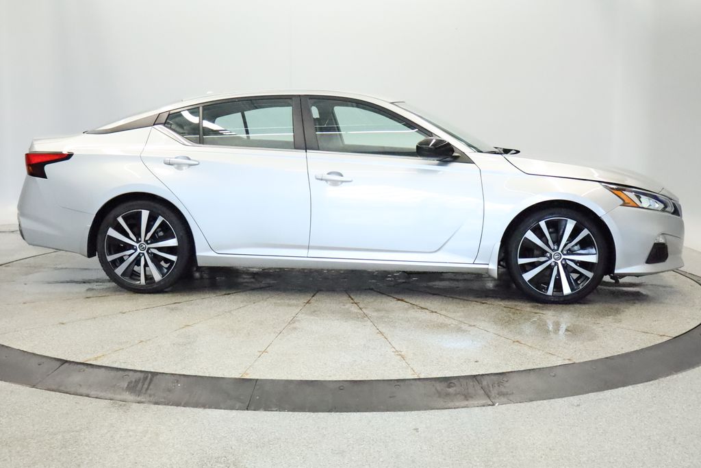 Thumbnail: 2022 Nissan Altima - 8