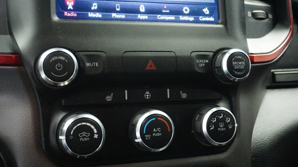 Thumbnail: 2019 RAM 1500 - 33