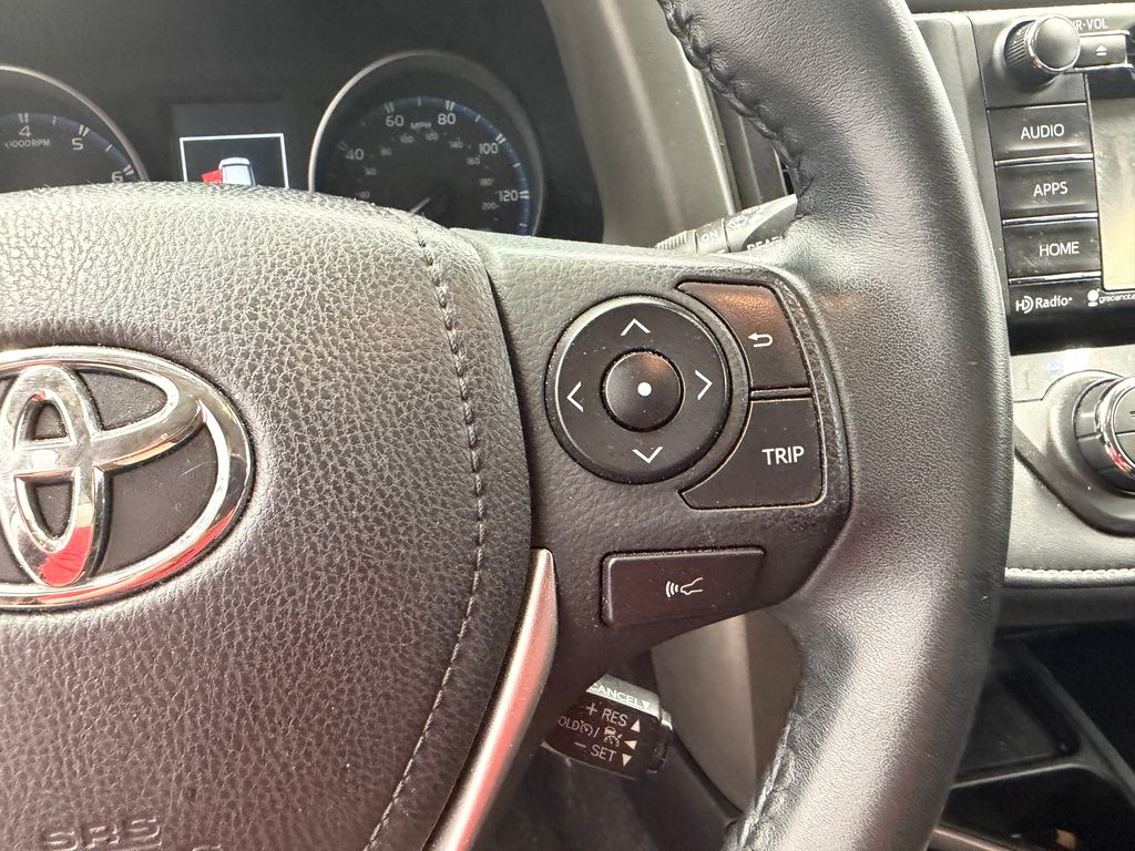 Thumbnail: 2017 Toyota RAV4 - 25