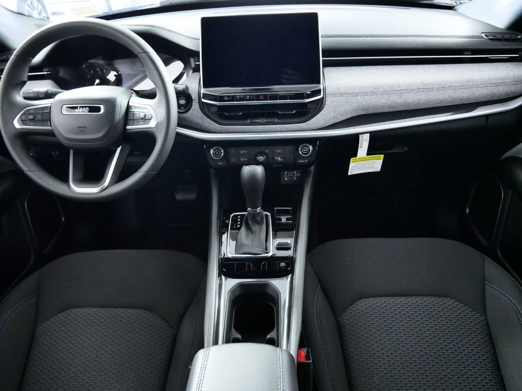 Thumbnail: 2024 Jeep Compass - 6