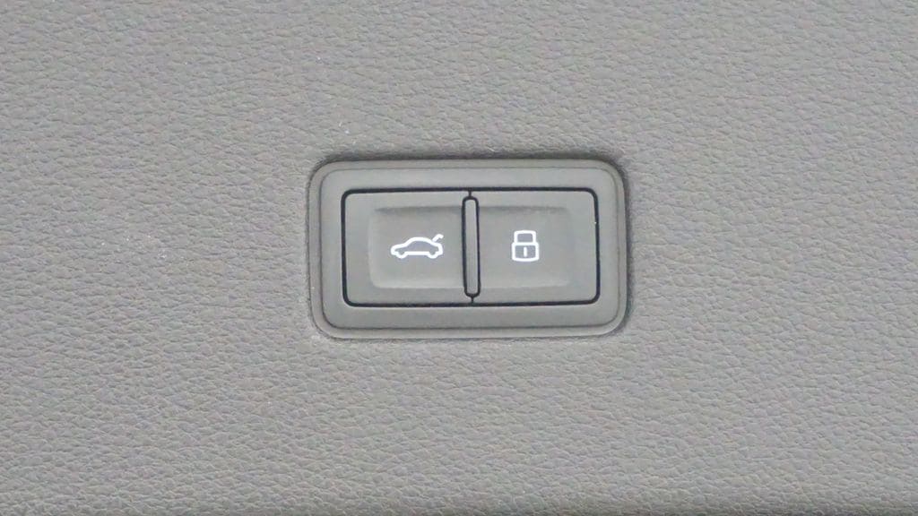 Thumbnail: 2022 Audi SQ8 - 14