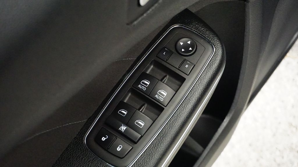 Thumbnail: 2023 Dodge Charger - 27