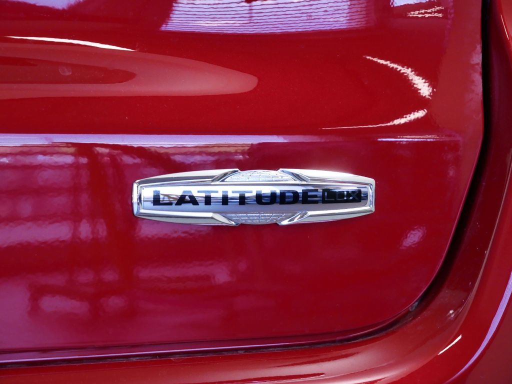 Thumbnail: 2024 Jeep Compass - 14