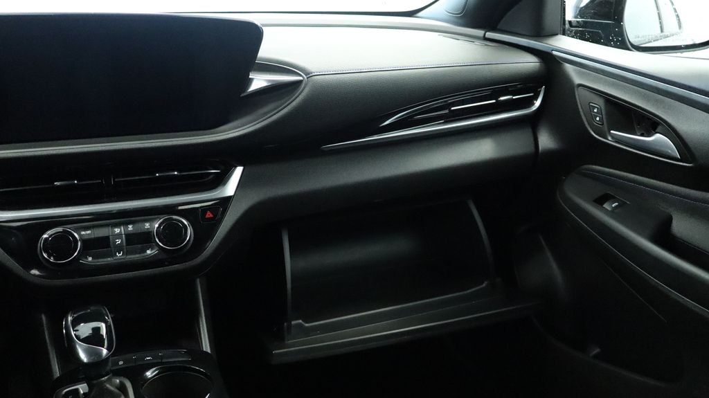 Thumbnail: 2024 Buick Envista - 28