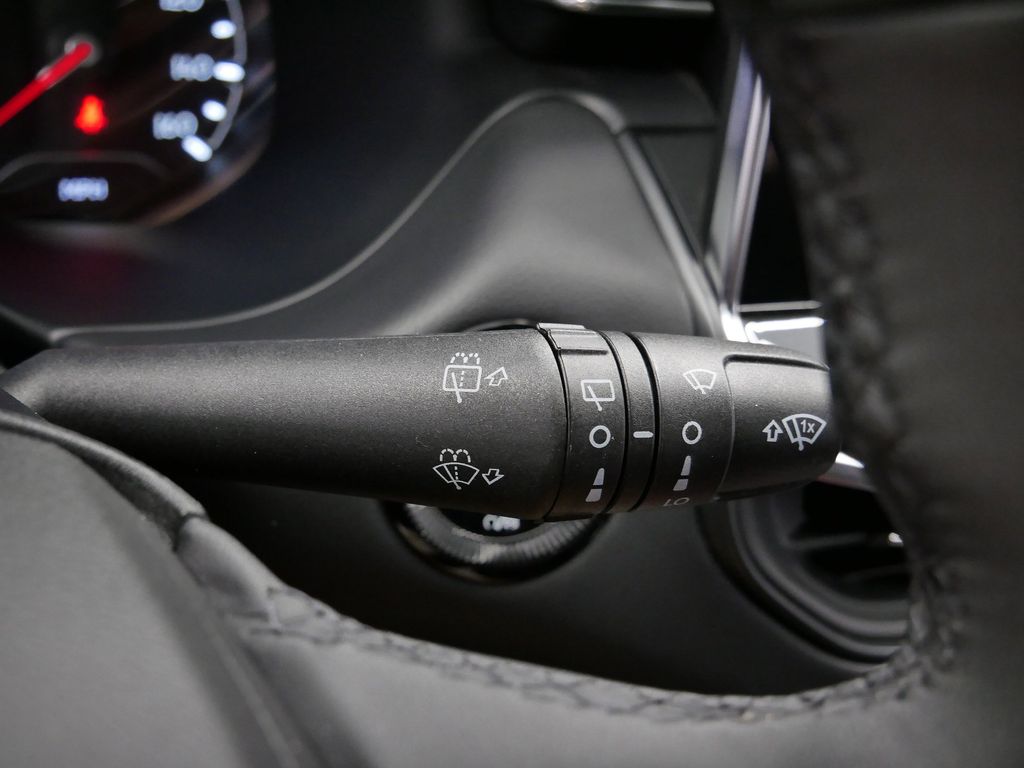 Thumbnail: 2023 Jeep Compass - 29