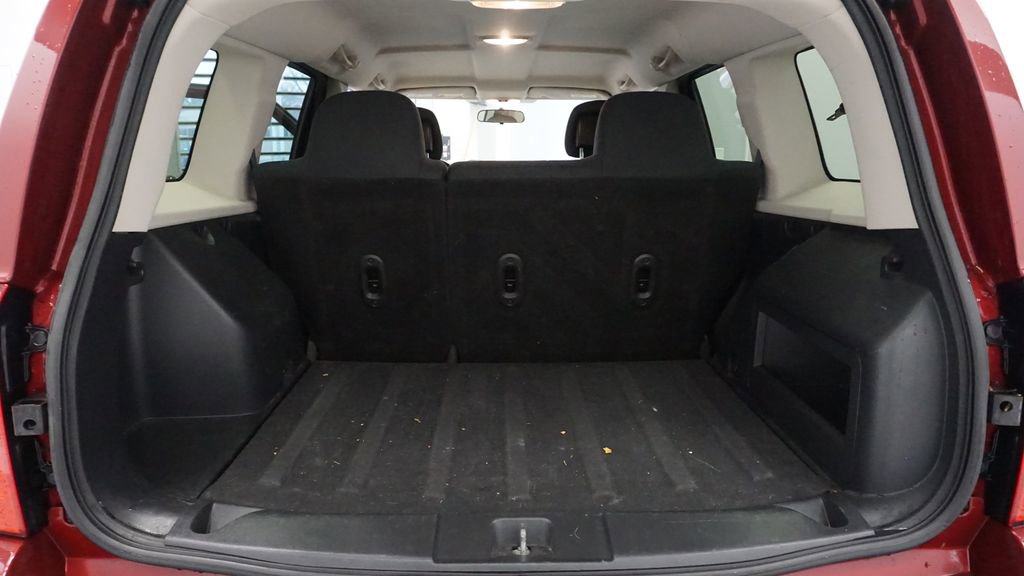 Thumbnail: 2012 Jeep Patriot - 17