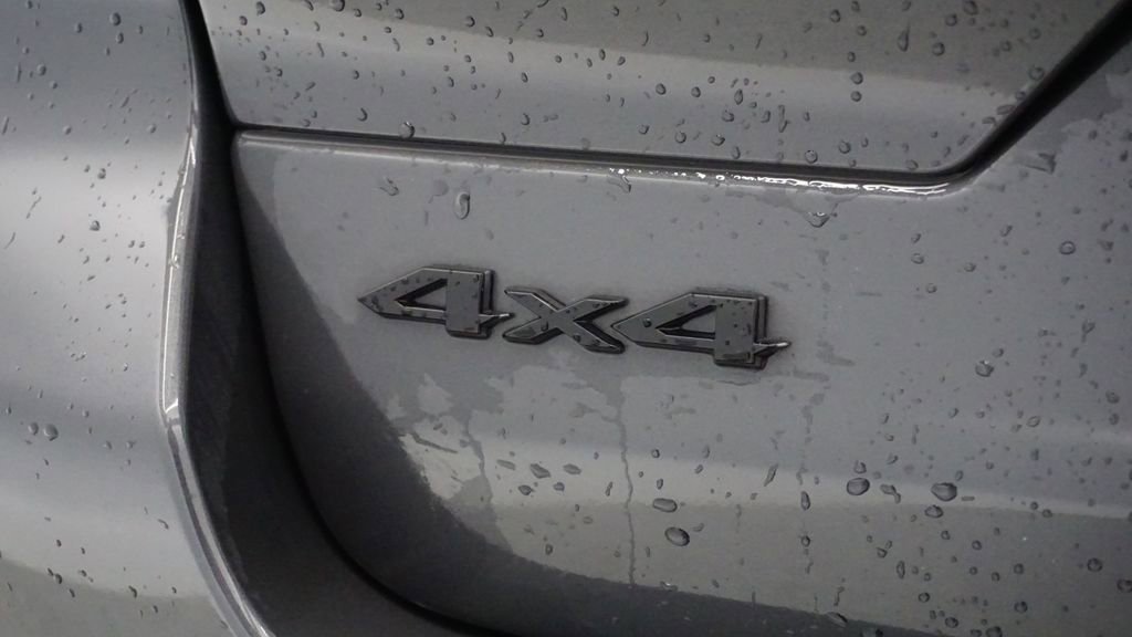 Thumbnail: 2023 Jeep Grand Cherokee - 17