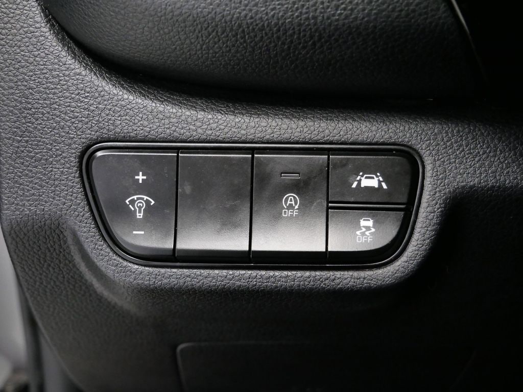 Thumbnail: 2022 Kia Seltos - 23