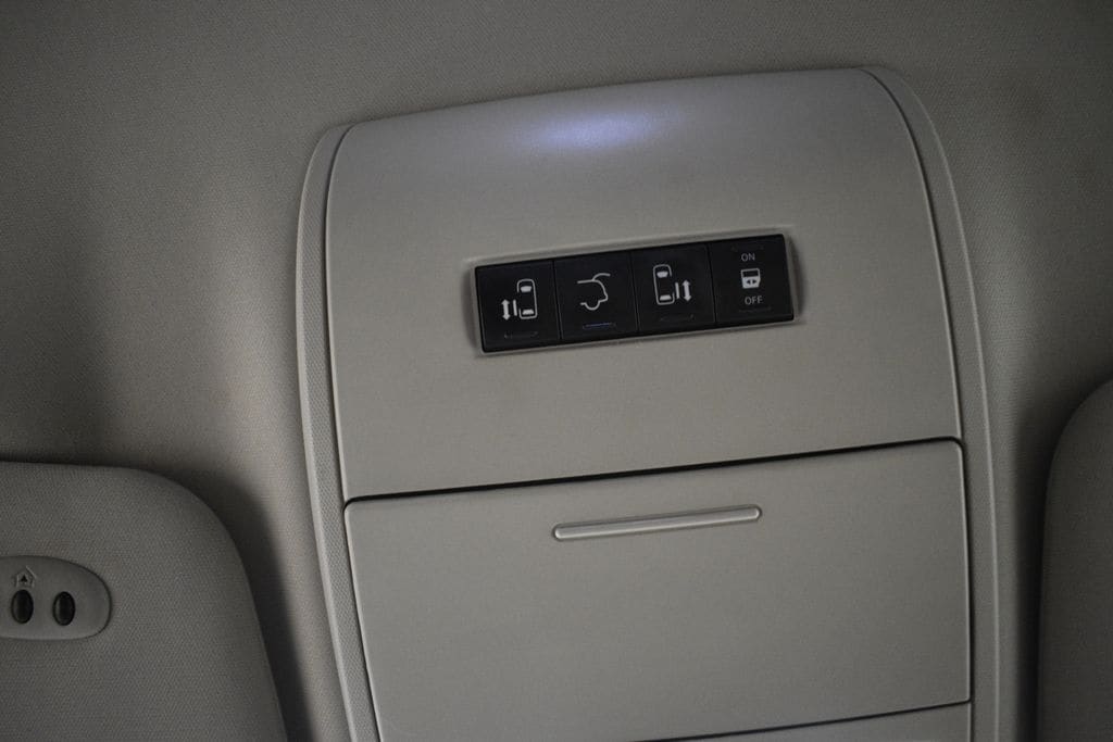 Thumbnail: 2015 Chrysler Town & Country - 39