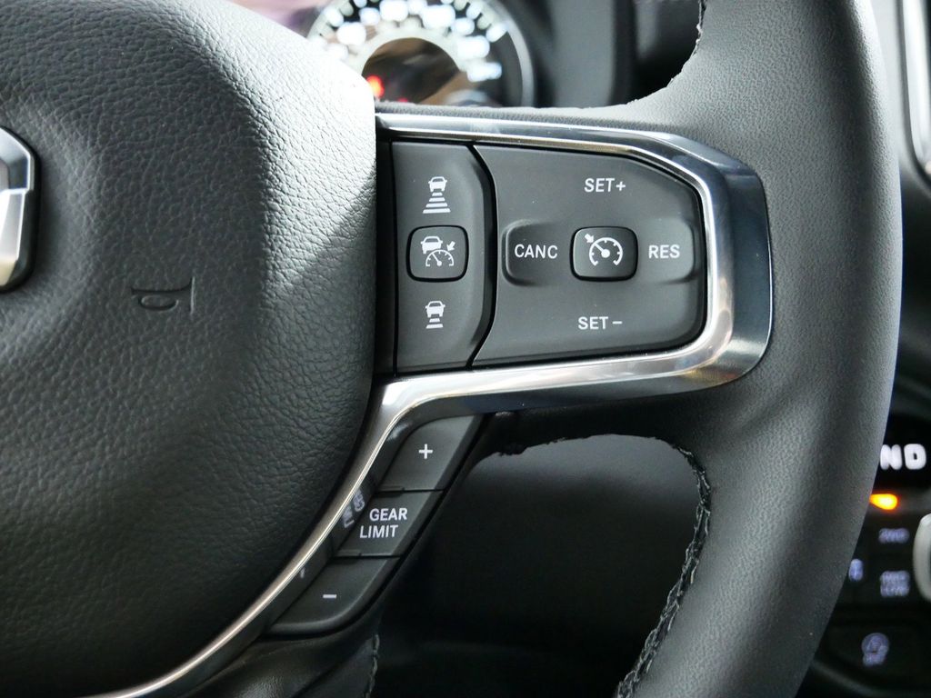Thumbnail: 2025 RAM 1500 - 40