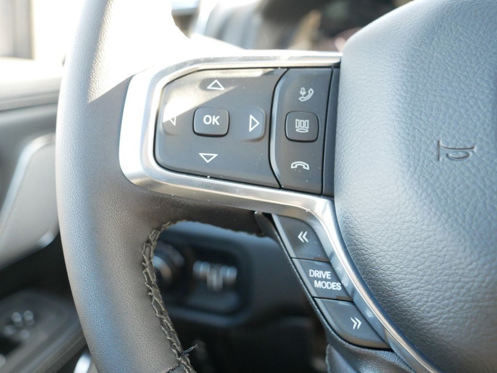 2025 RAM 1500 Laramie 39
