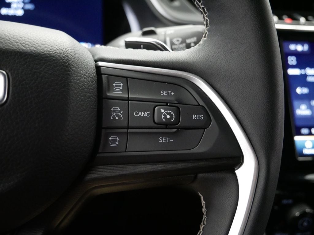 Thumbnail: 2024 Jeep Grand Cherokee - 28