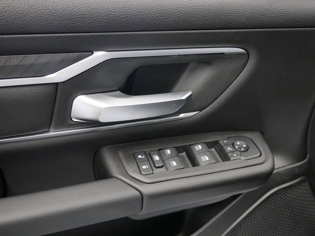 Thumbnail: 2026 RAM 1500 - 21