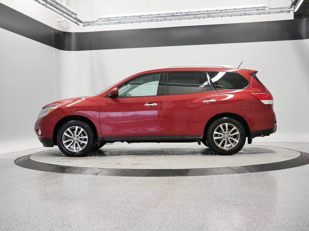 Thumbnail: 2015 Nissan Pathfinder - 2