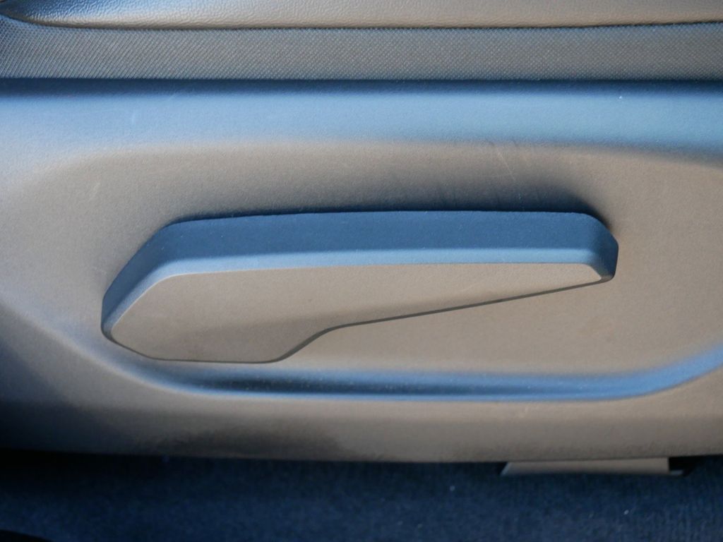 Thumbnail: 2024 Jeep Grand Cherokee - 25