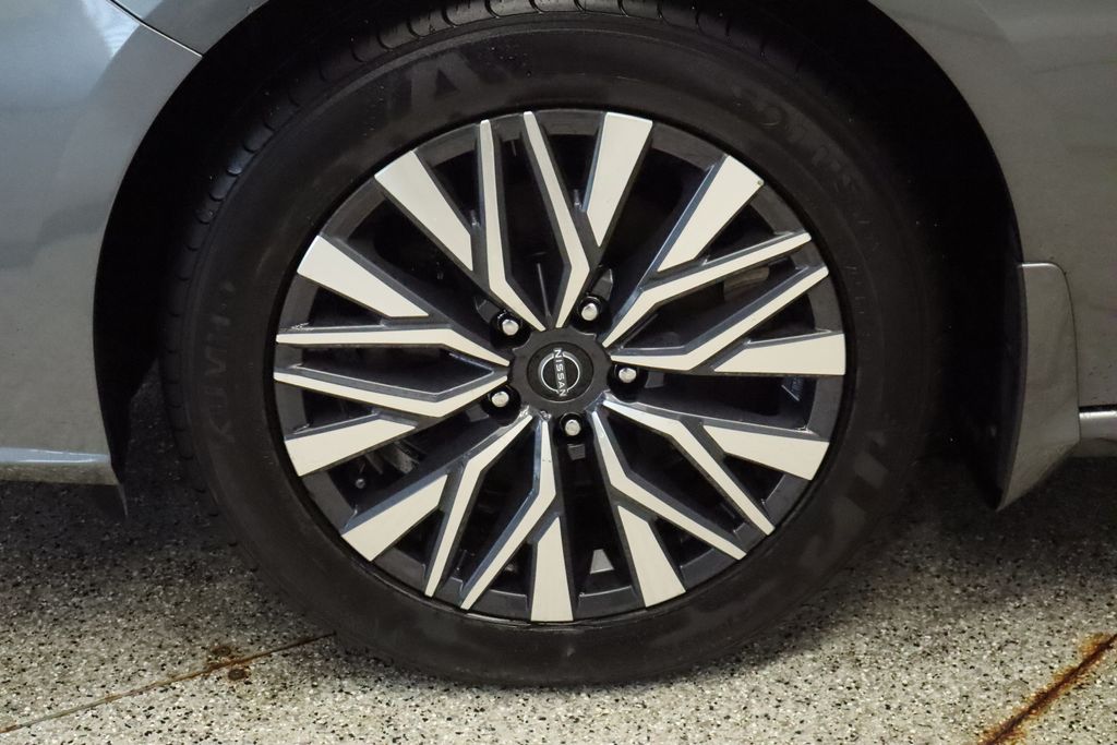 Thumbnail: 2023 Nissan Altima - 14