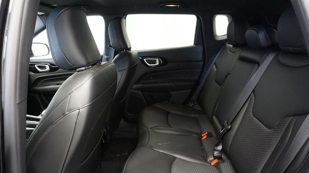 Thumbnail: 2022 Jeep Compass - 25