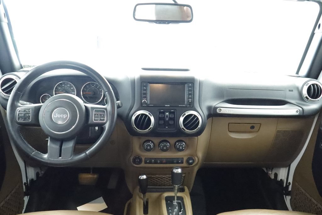 Thumbnail: 2017 Jeep Wrangler - 18