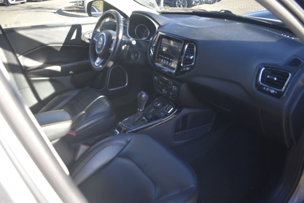 Thumbnail: 2018 Jeep Compass - 20