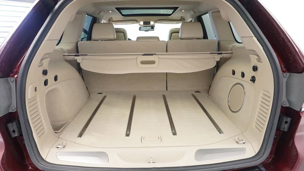 Thumbnail: 2016 Jeep Grand Cherokee - 24