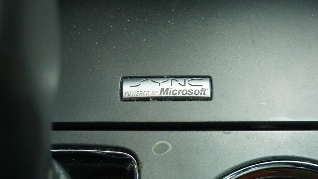 Thumbnail: 2011 Ford Explorer - 36