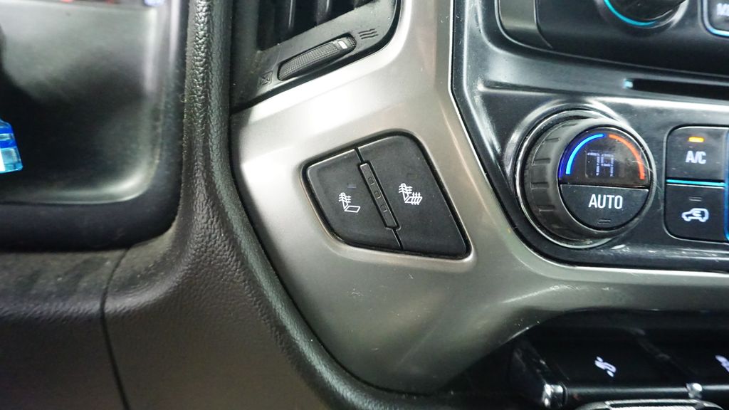 Thumbnail: 2018 Chevrolet Silverado 1500 - 25