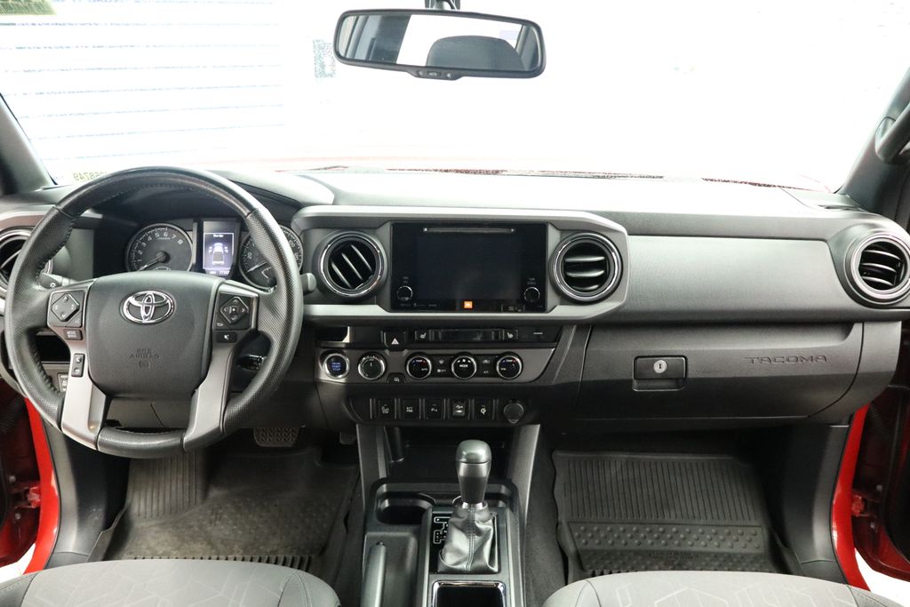 Thumbnail: 2017 Toyota Tacoma - 33