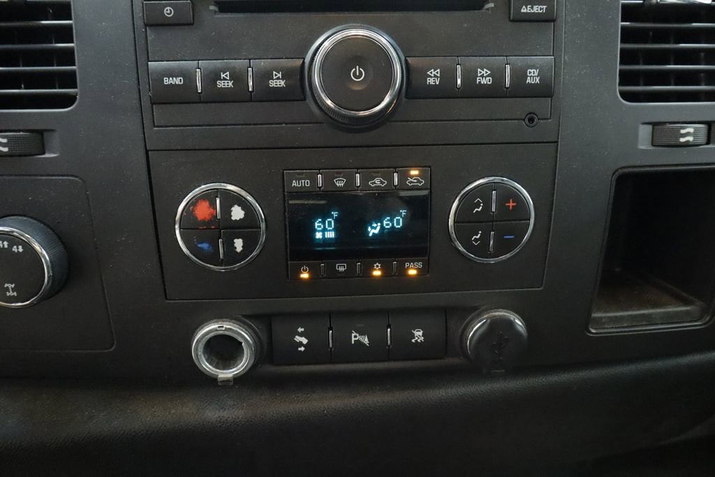 Thumbnail: 2011 GMC Sierra 1500 - 31