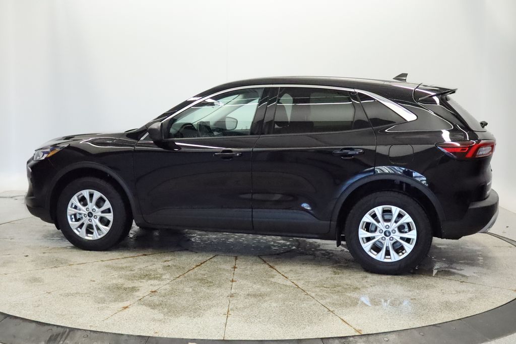 Thumbnail: 2024 Ford Escape - 2