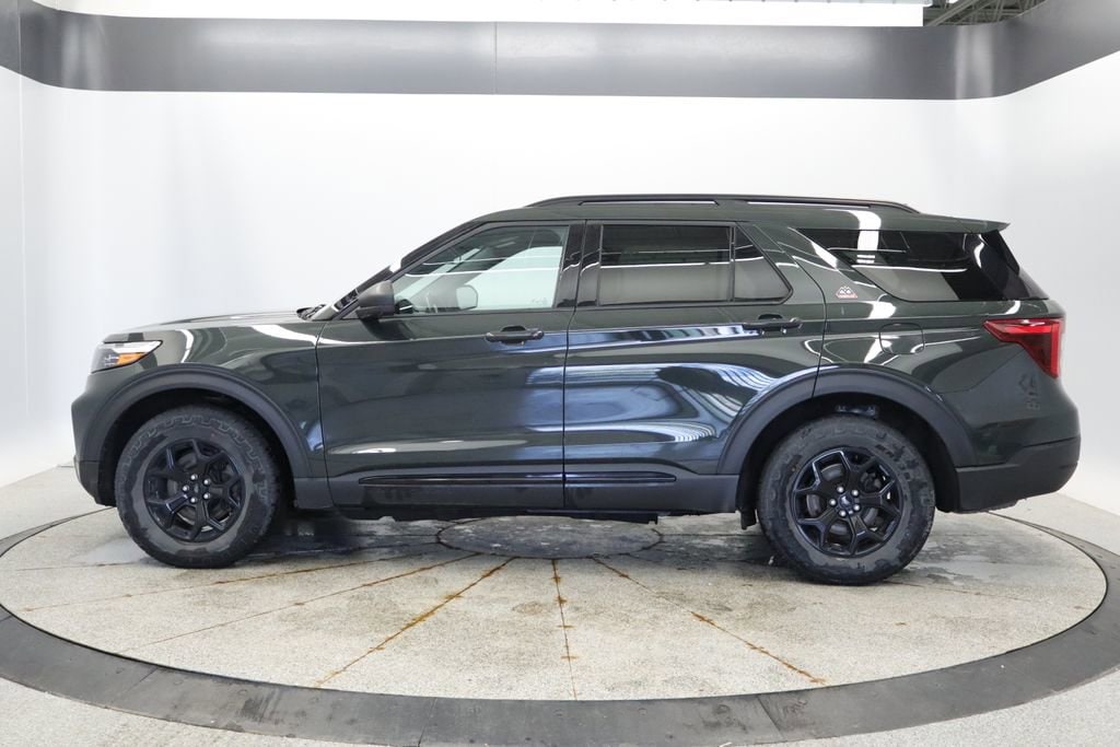 Thumbnail: 2022 Ford Explorer - 2