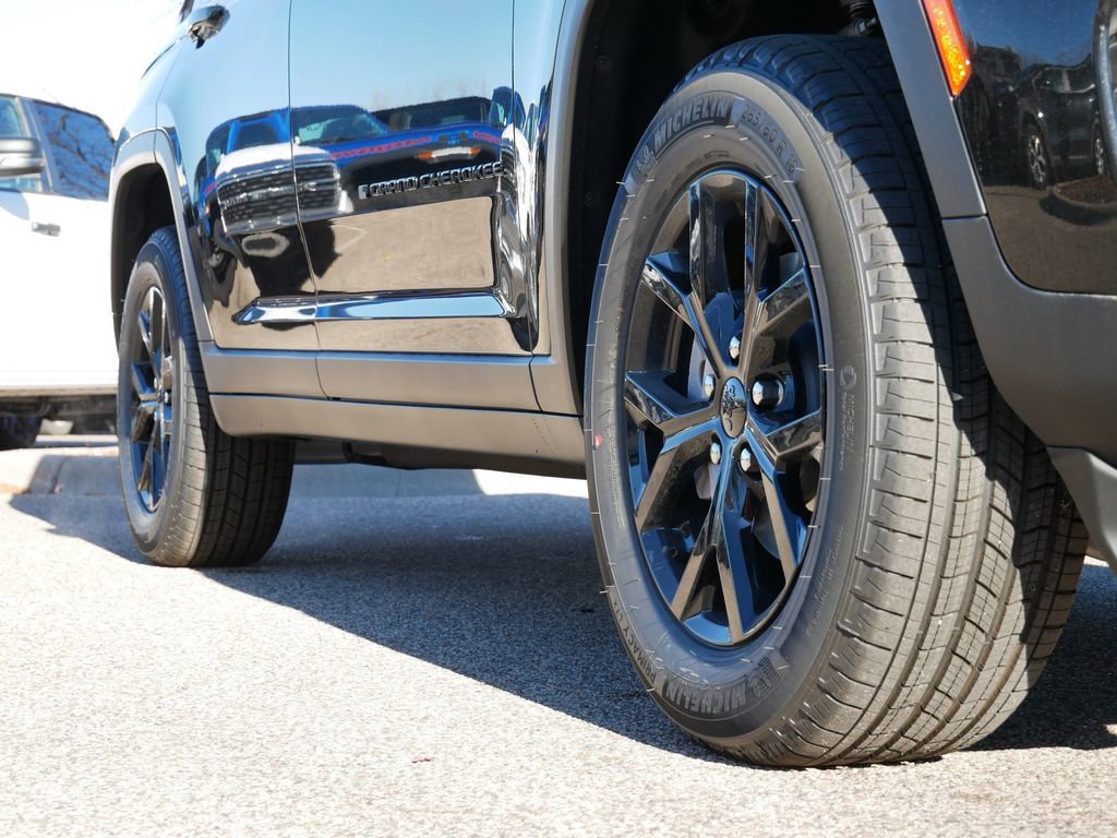 Thumbnail: 2025 Jeep Grand Cherokee - 7