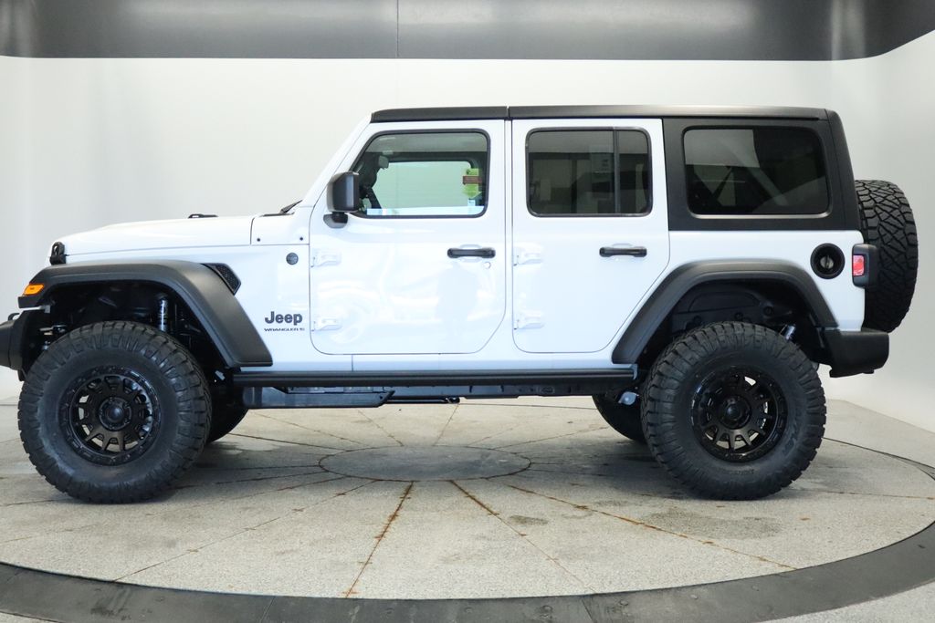 Thumbnail: 2026 Jeep Wrangler - 2