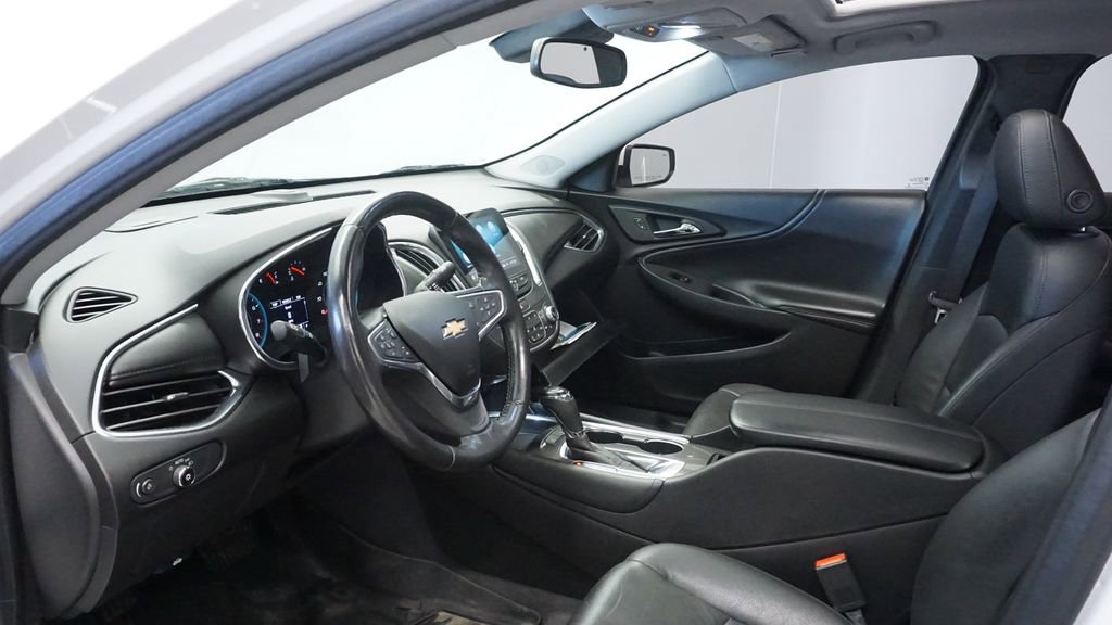 Thumbnail: 2019 Chevrolet Malibu - 24