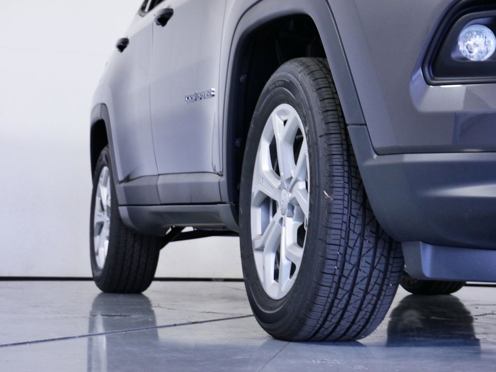 Thumbnail: 2024 Jeep Compass - 6