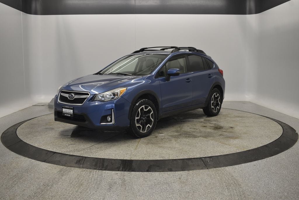 Thumbnail: 2017 Subaru Crosstrek - 2